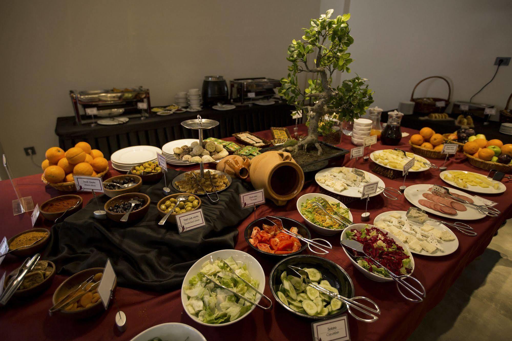 אודיירן Kalevera Hotel מראה חיצוני תמונה