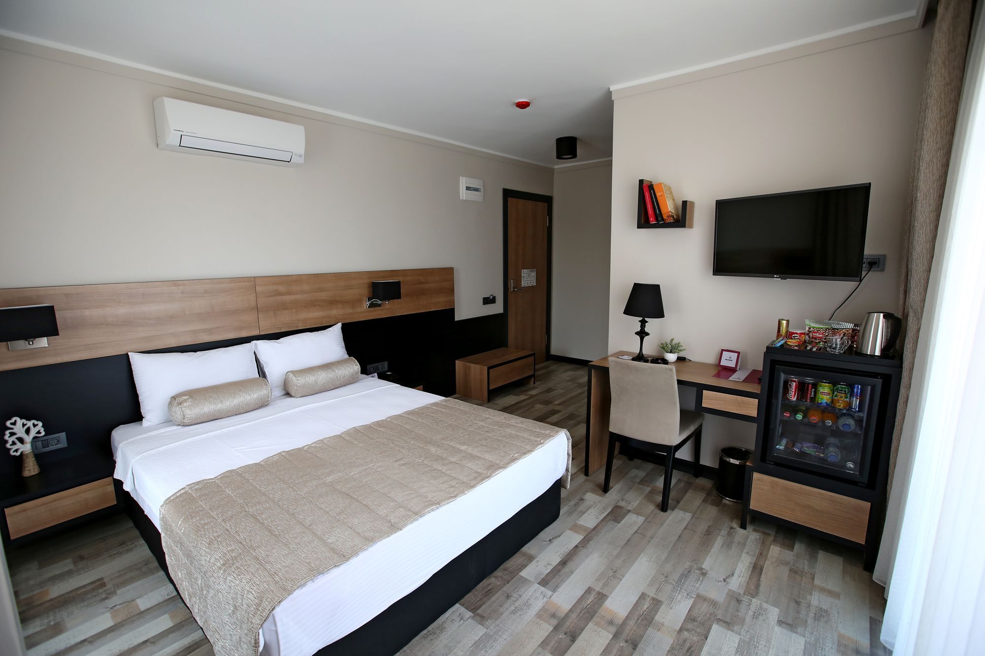 אודיירן Kalevera Hotel מראה חיצוני תמונה