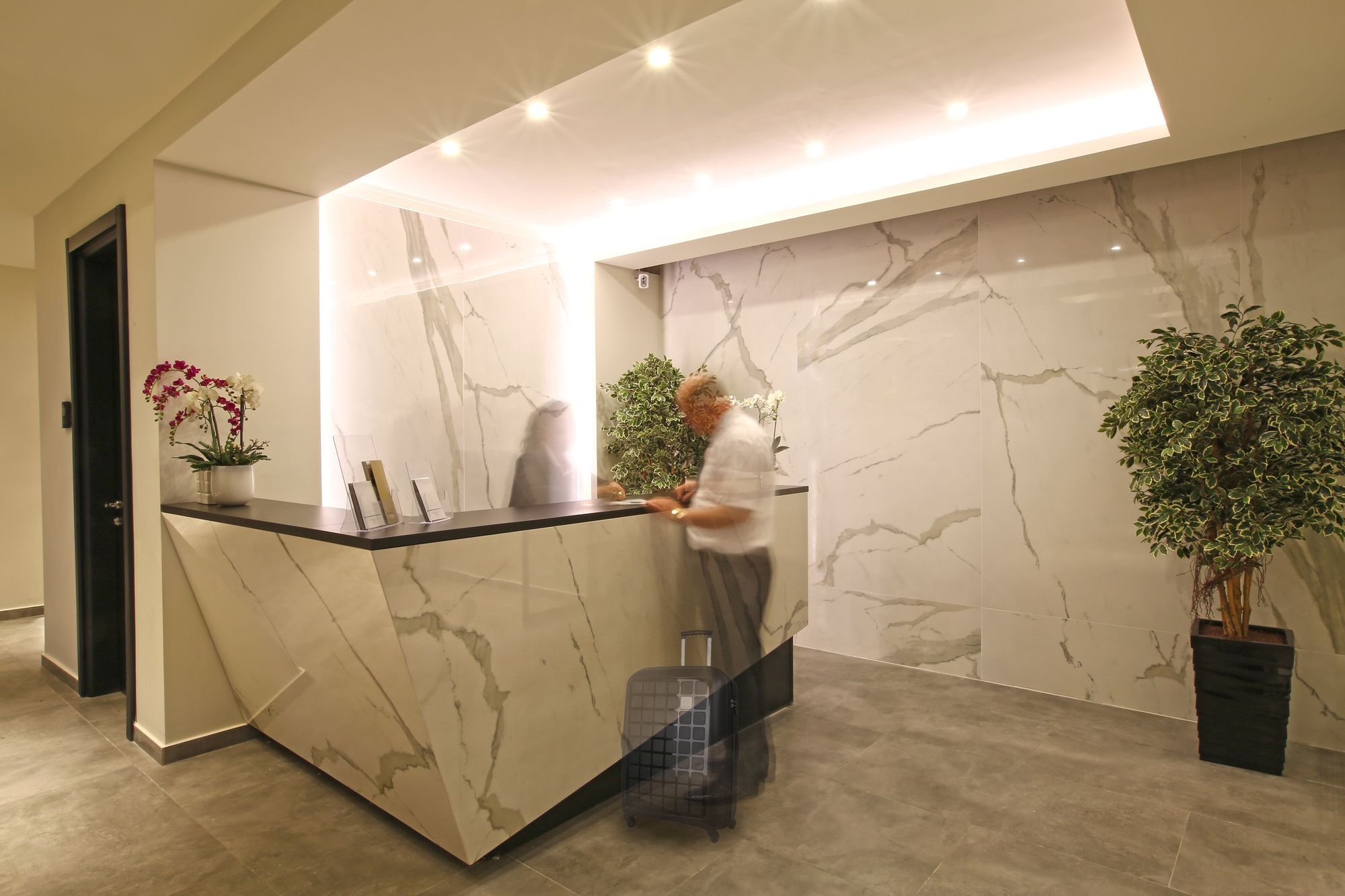 אודיירן Kalevera Hotel מראה חיצוני תמונה